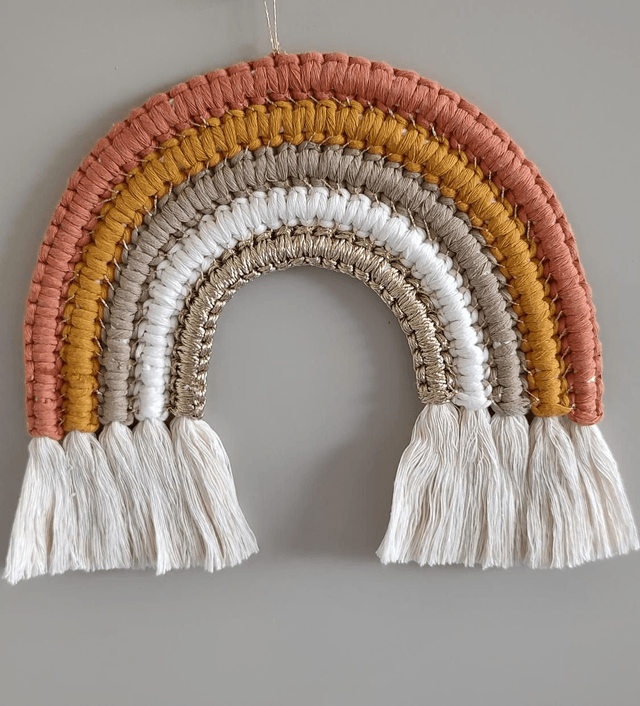 Miroir ourson moutarde & Arc-en-ciel "Kota" - Déco bohème macramé Fait main - Chambre enfant