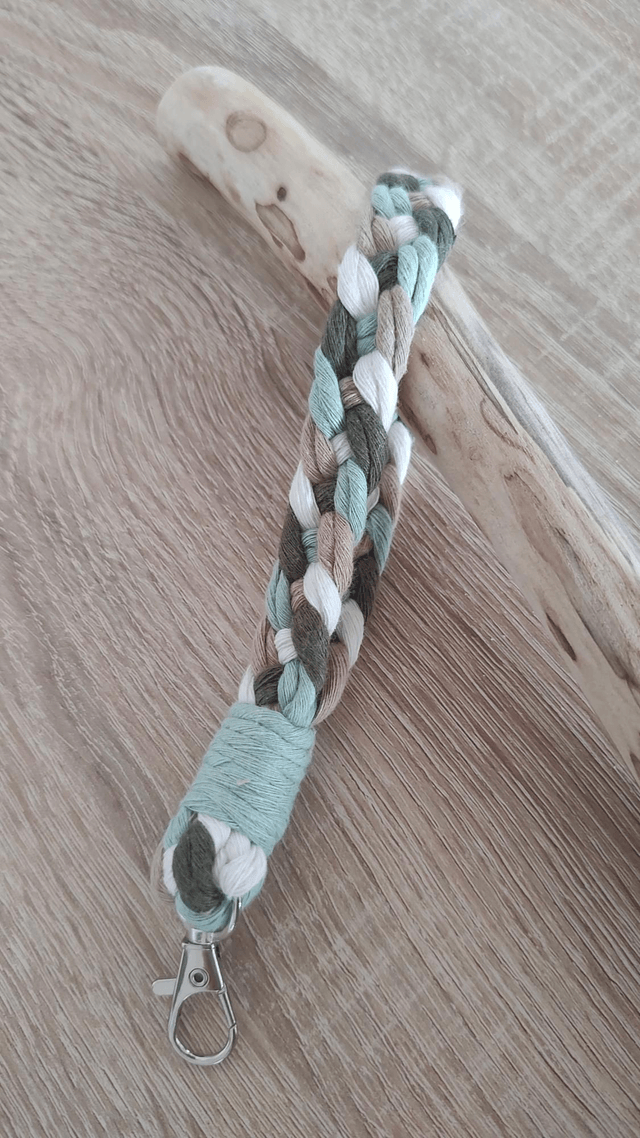 Porte-clé tresse • Vert d'eau / Kaki